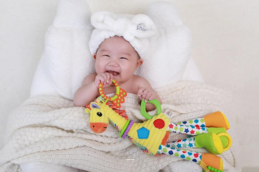 伊川1岁宝宝流鼻涕打喷嚏 伊川1岁宝宝流鼻涕打喷嚏